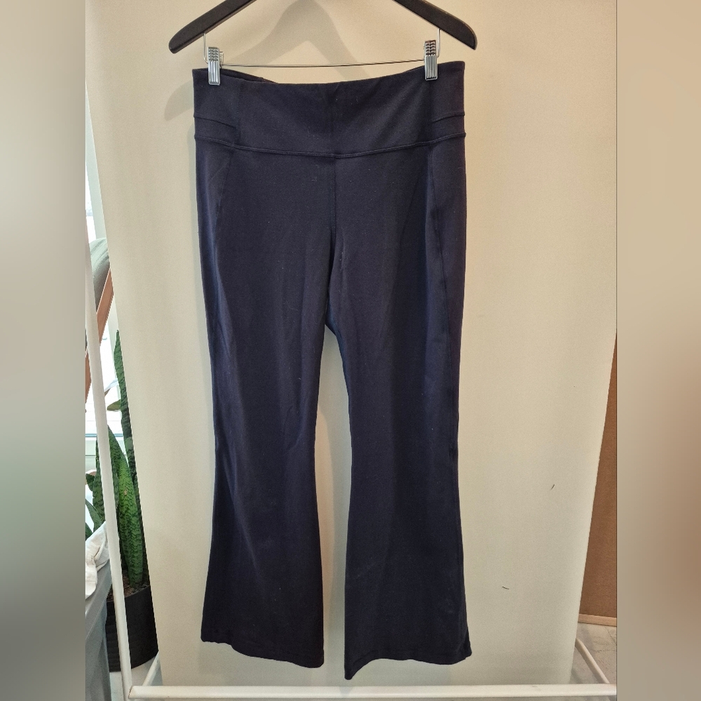 Lululemon Flare Leggings Yoga Pants Navy Size 14